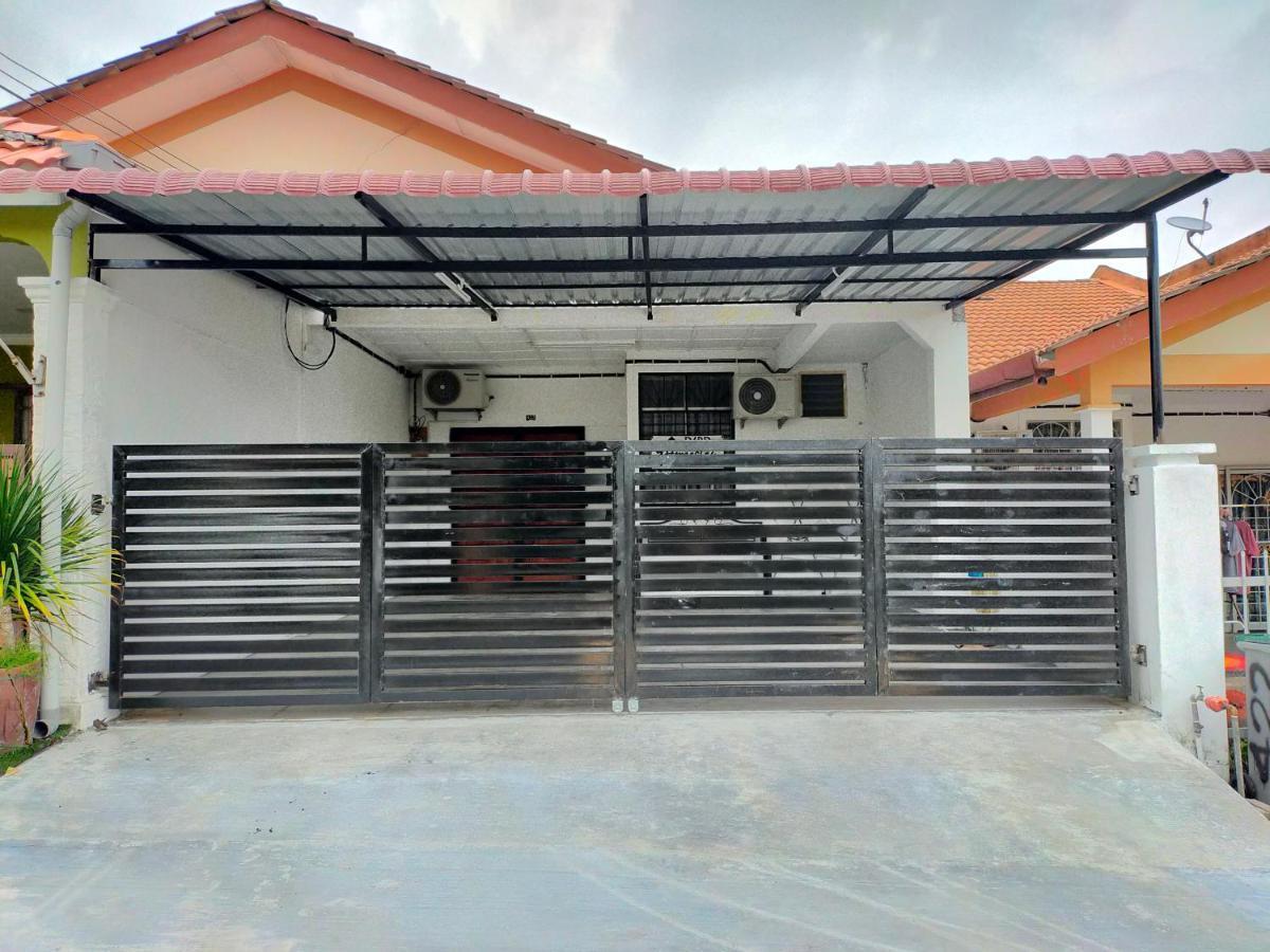 D'Port Dicksonmuslimonly Homestay Exterior photo